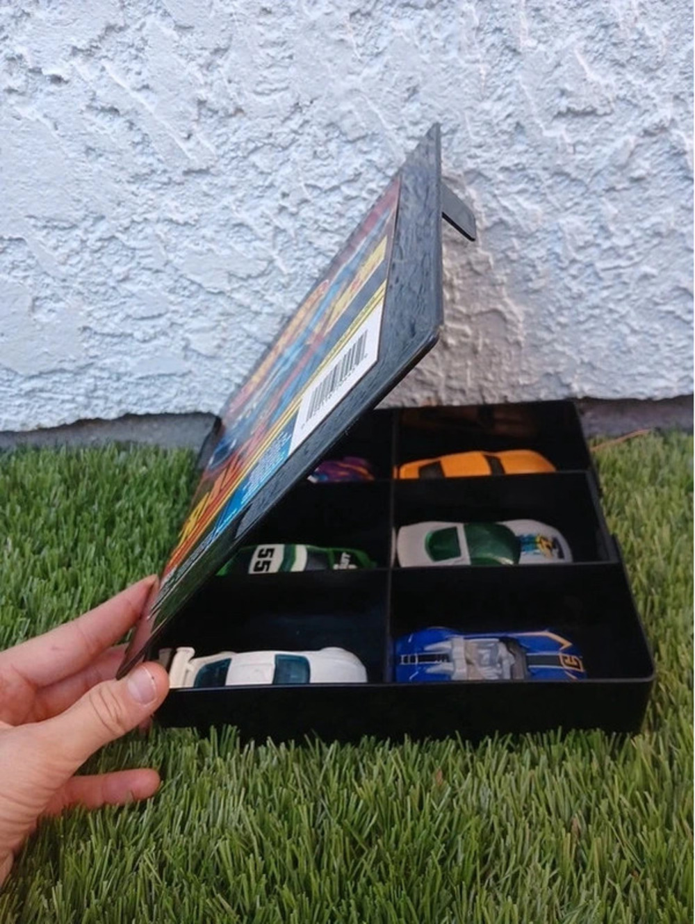 Hot wheels storage box with cars